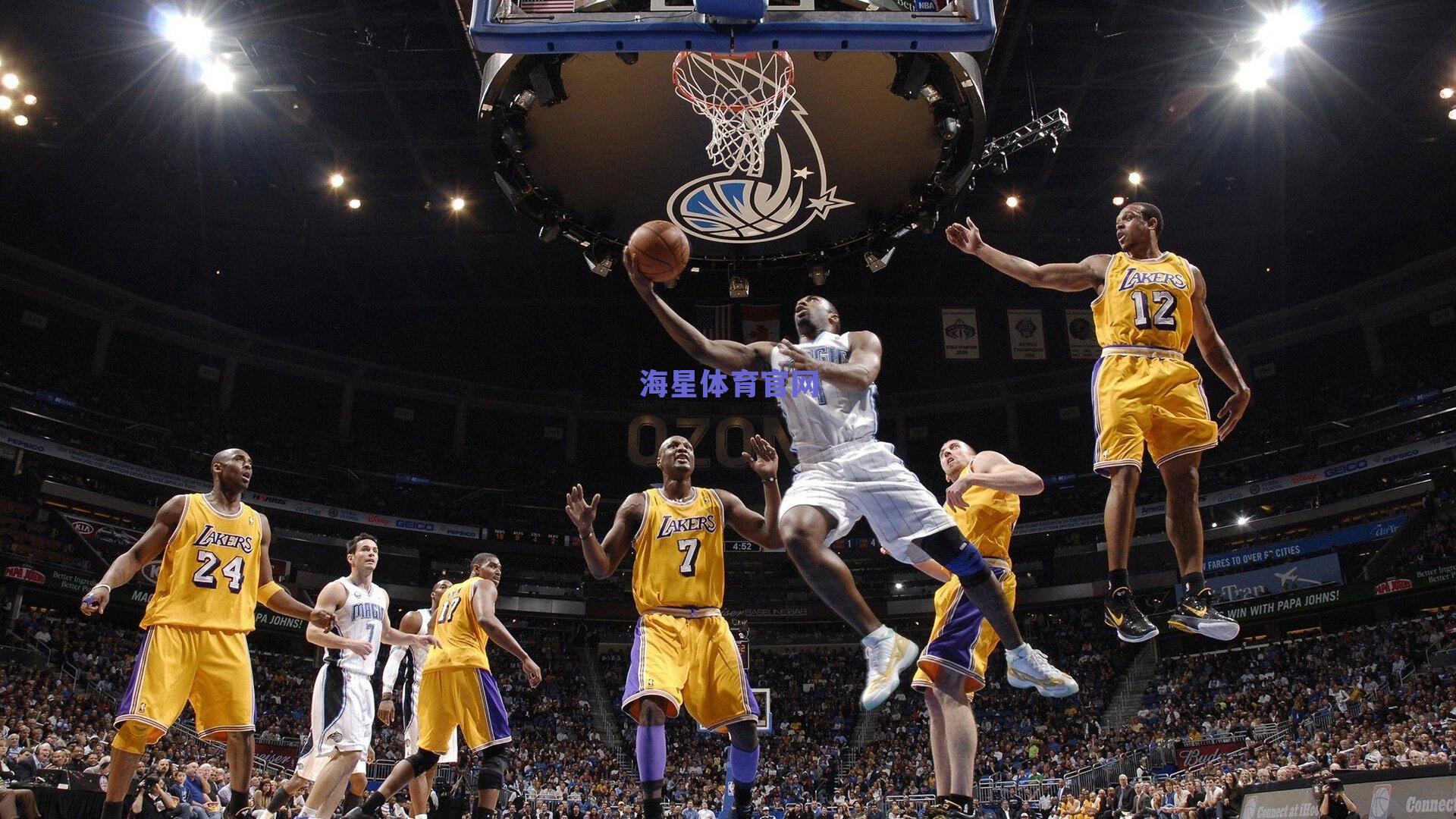 快艇奇才达成重磅交易,里弗斯与戈塔特互换东家,阵容洗牌引发联盟关注