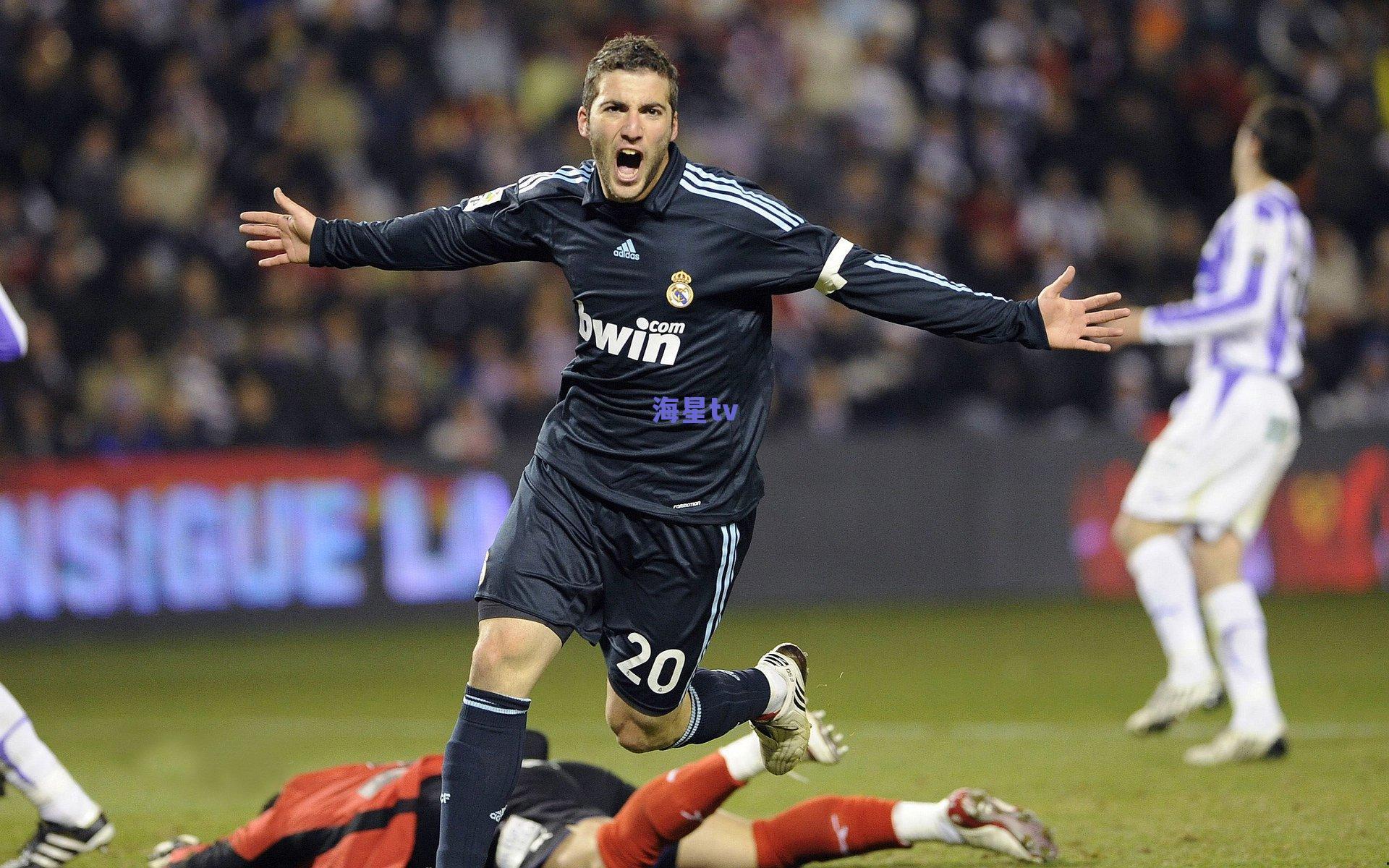 下半场变阵!内姆布哈德顶替弗拉格首发,步行者战术调整引爆攻防逆转